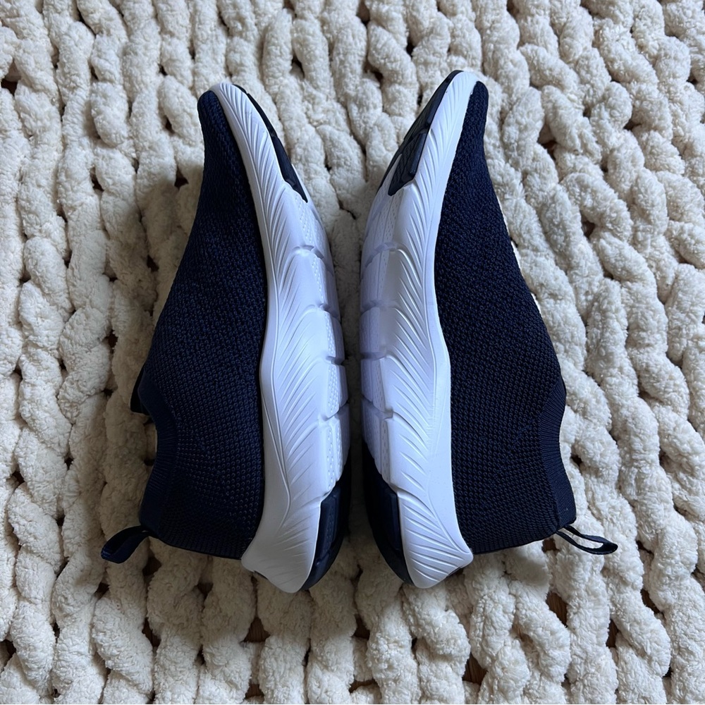 Puma slip on sneakers size 37 new - Picture 6 of 8